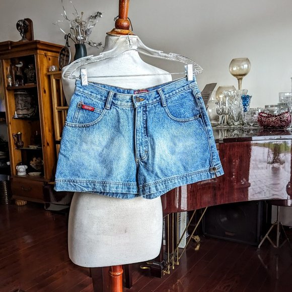 Vtg Outlooks Highwaisted Jean Shorts  Sz 9 - Picture 1 of 9